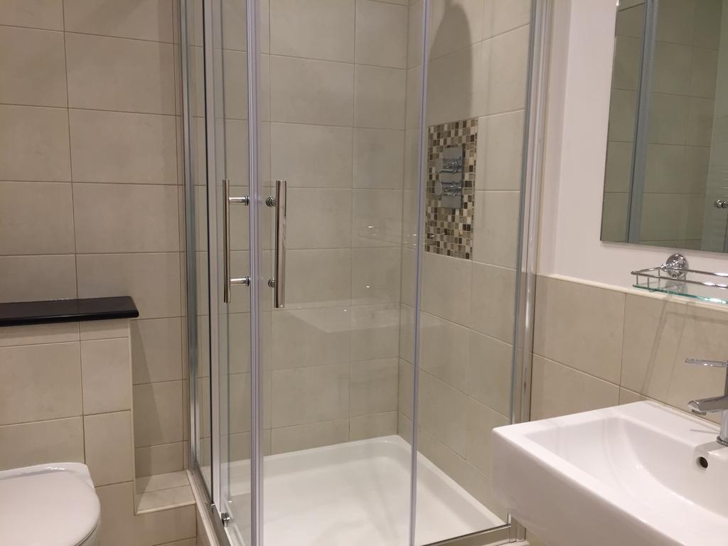 Excelsior Apartments - Liverpool Central - Free Parking - Aircon Exterior foto
